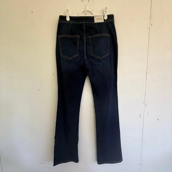 Ceros Dark Wash High Rise Flare Jeans Size 9/29 - Picture 2 of 7